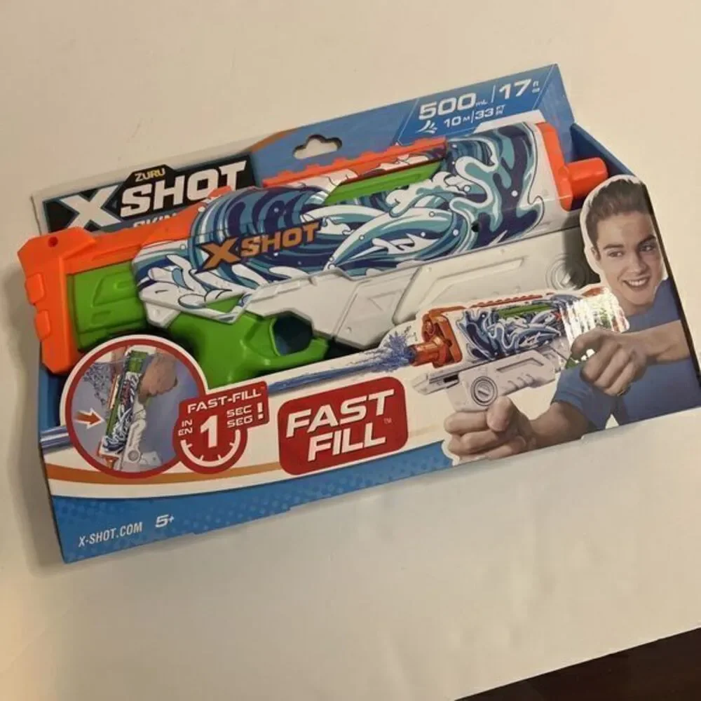 Zuru X-Shot Skins Water‎ Gun. Fast-Fill in 1 second Shoots 33 feet. New!
